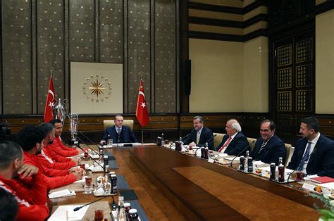 Erdoğan sandalye